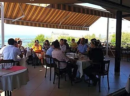 Deniz Hotel 3*