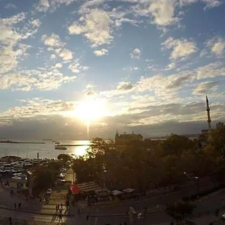 Deniz Hotel 3*